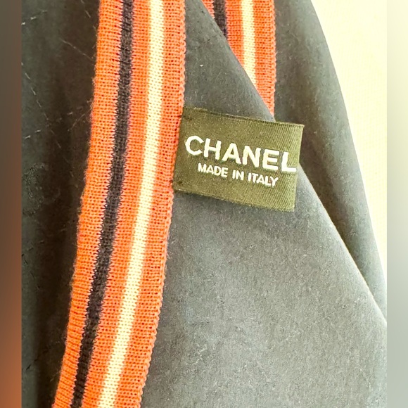 Chanel Silk & Wool Scarf Navy & Pink - Picture 6 of 10
